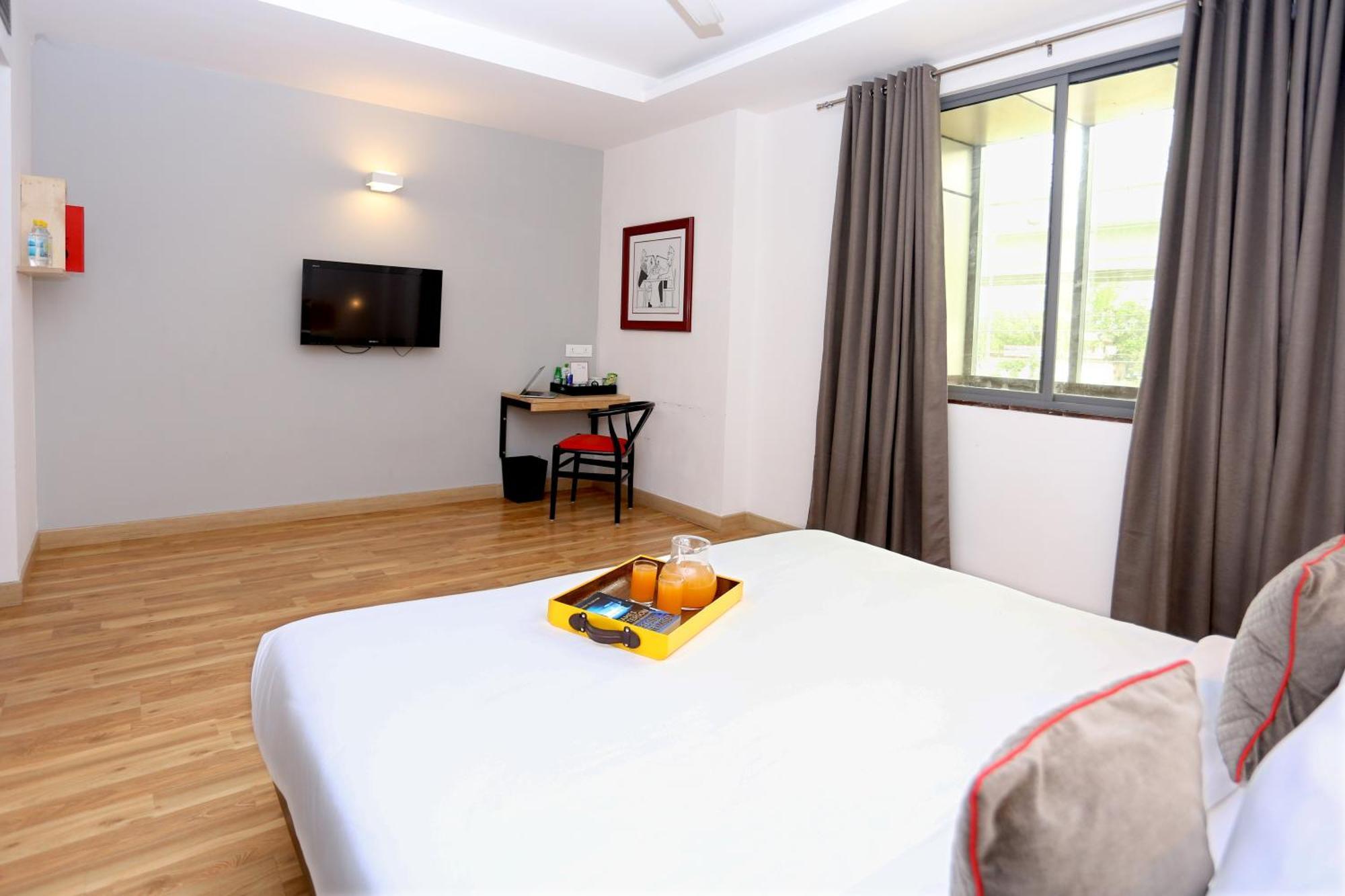 Oyo Townhouse 012 Kaushambi Metro Ghaziabad Hotel Kültér fotó