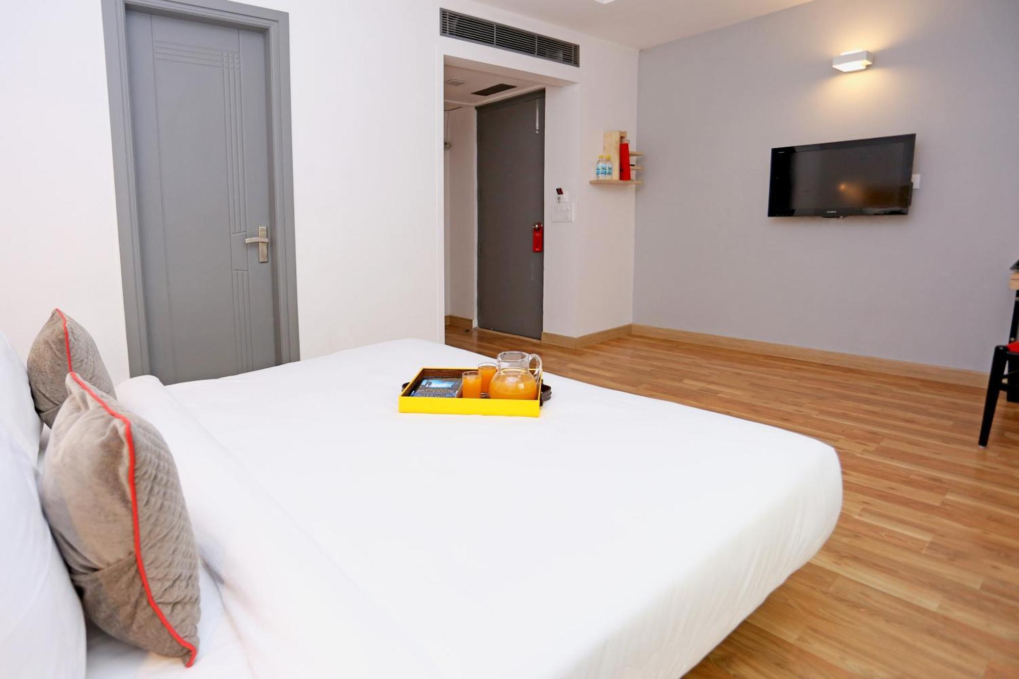 Oyo Townhouse 012 Kaushambi Metro Ghaziabad Hotel Kültér fotó