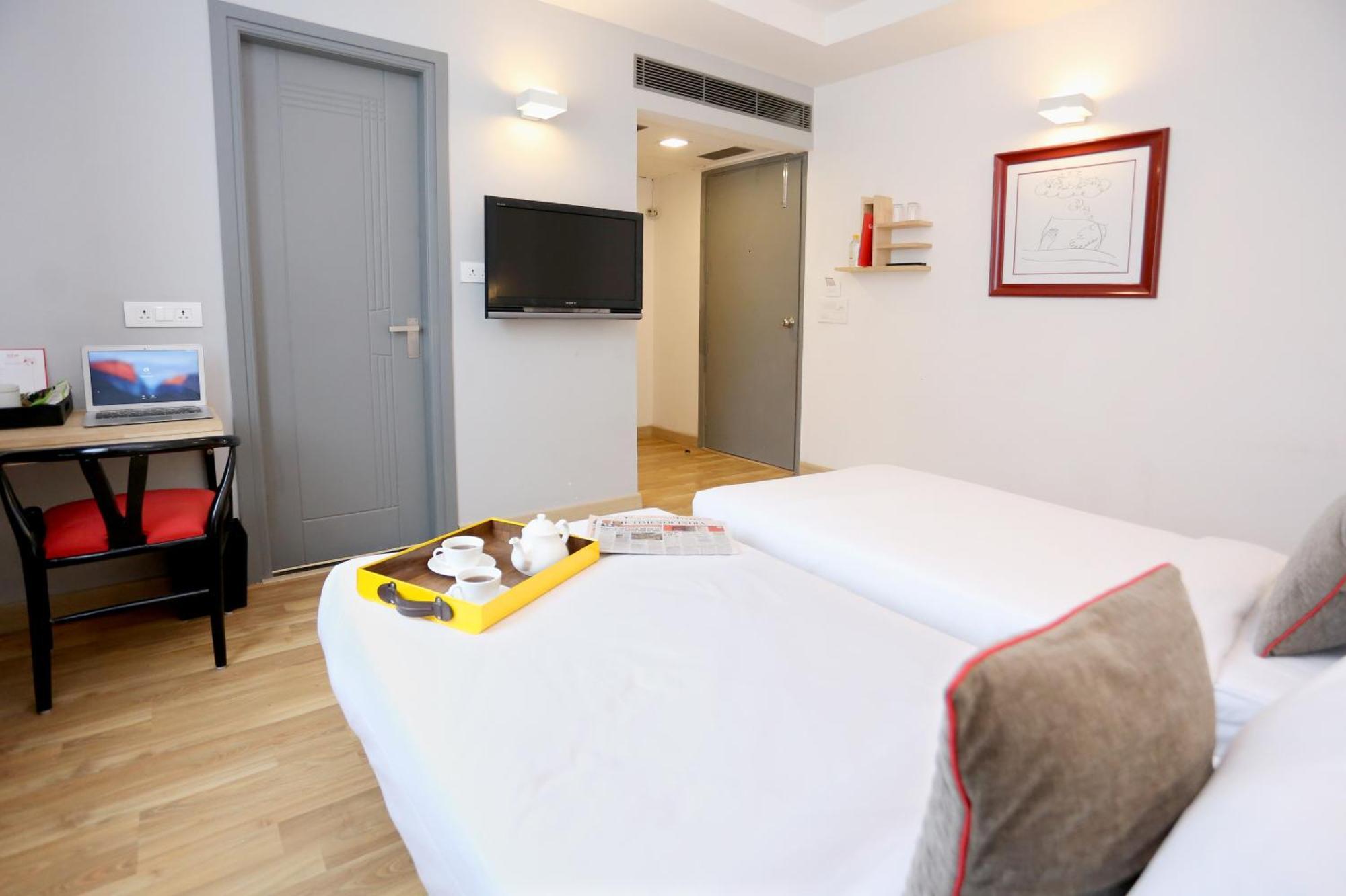 Oyo Townhouse 012 Kaushambi Metro Ghaziabad Hotel Kültér fotó