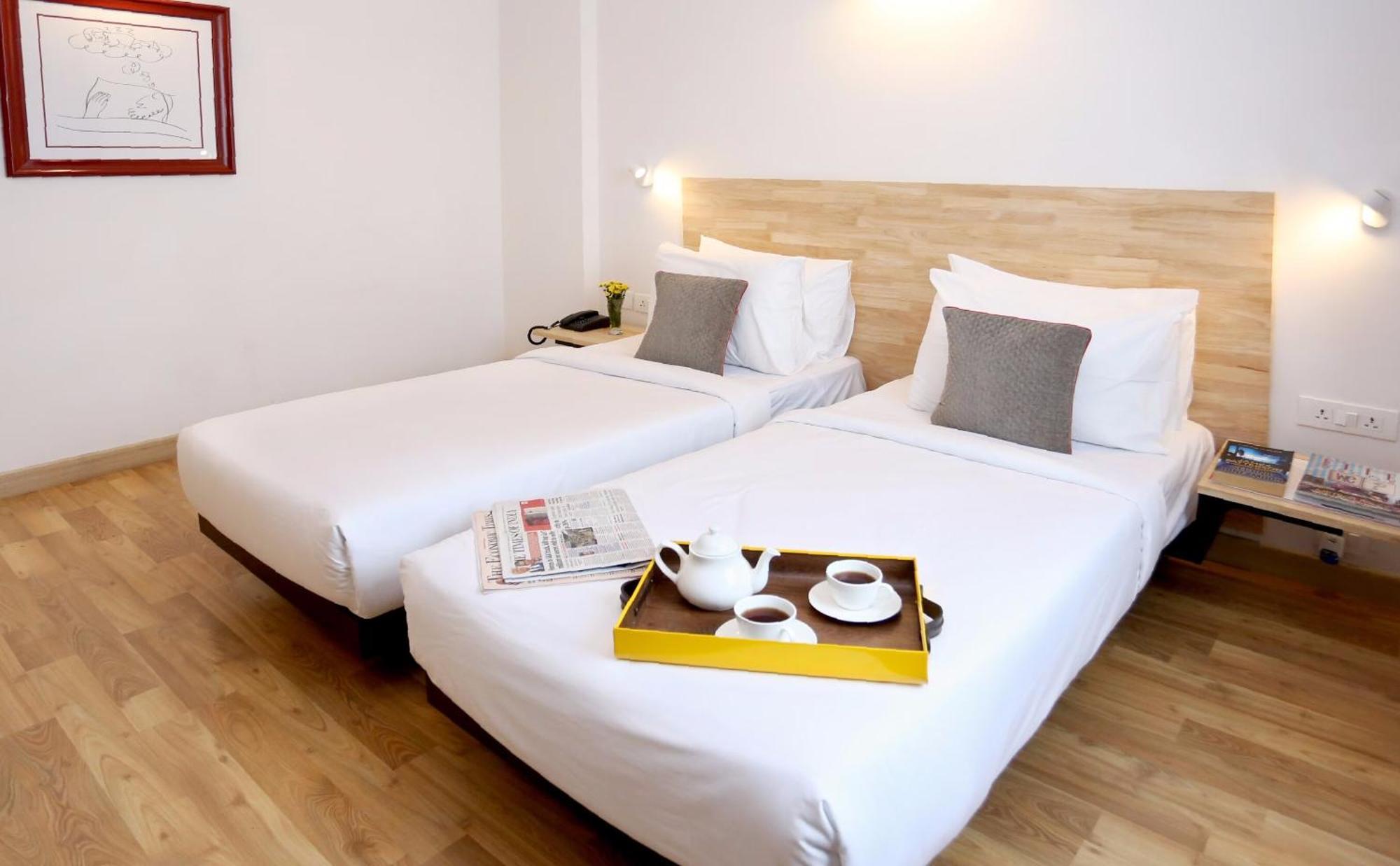 Oyo Townhouse 012 Kaushambi Metro Ghaziabad Hotel Kültér fotó